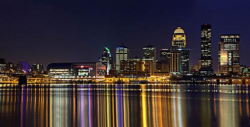 《博德之门3》Steam峰值超47万 是《遗迹2》的4倍